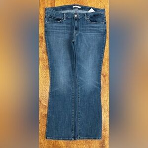 Levi's Men's Bootcut Jeans in Classic Blue